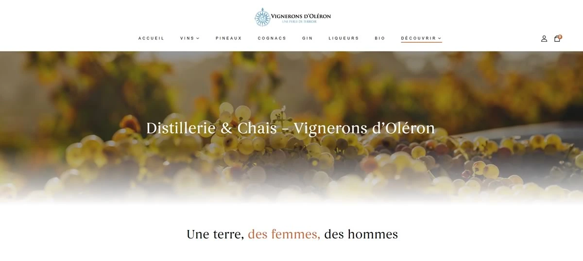 Page « Distillerie & Chais » du site Vignerons d’Oléron : « Une terre, des femmes, des hommes »